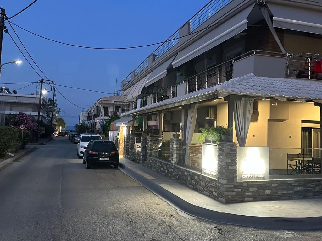 Avra Comfort Rooms Nea Poteidaia Esterno foto