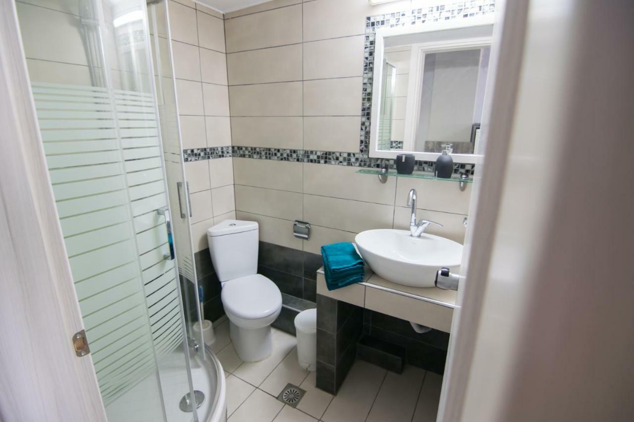 Avra Comfort Rooms Nea Poteidaia Esterno foto