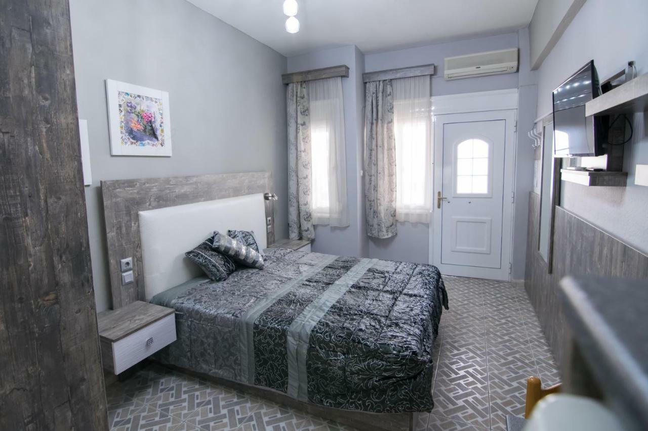 Avra Comfort Rooms Nea Poteidaia Esterno foto
